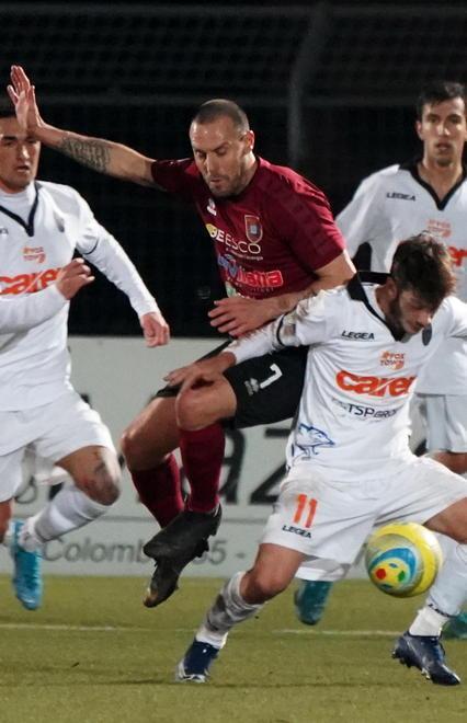 Pontedera, Giovannini bacchetta Mannini «Pensiamo al campo, non ai contratti» 