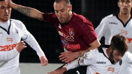 Pontedera, Giovannini bacchetta Mannini «Pensiamo al campo, non ai contratti»