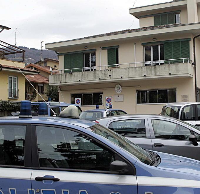 Prende a sprangate l’auto di un pensionato 