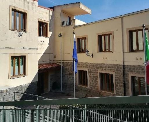 Municipio e scuola media di Ossi più green 