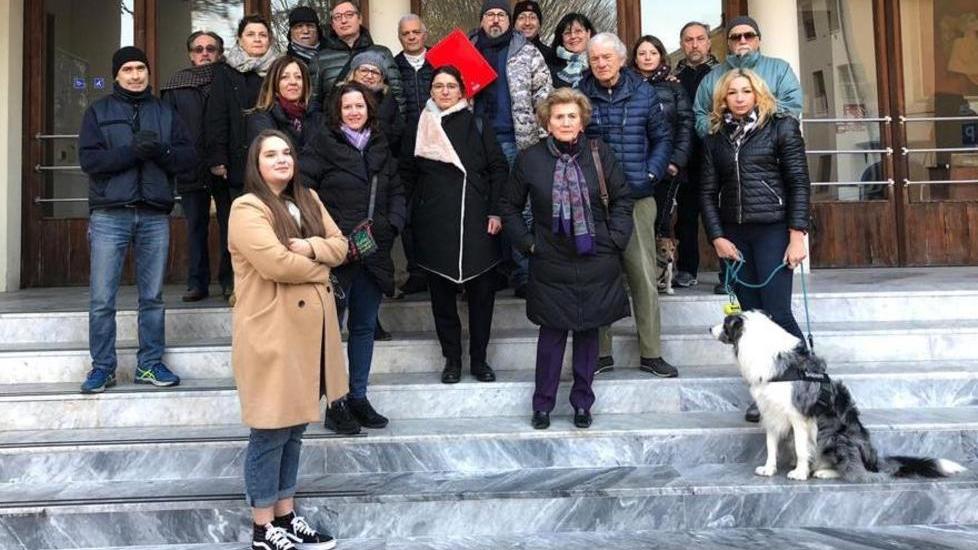 Giacca: «Sindaco, se sei con noi ferma ora l’iter della fabbrica»
