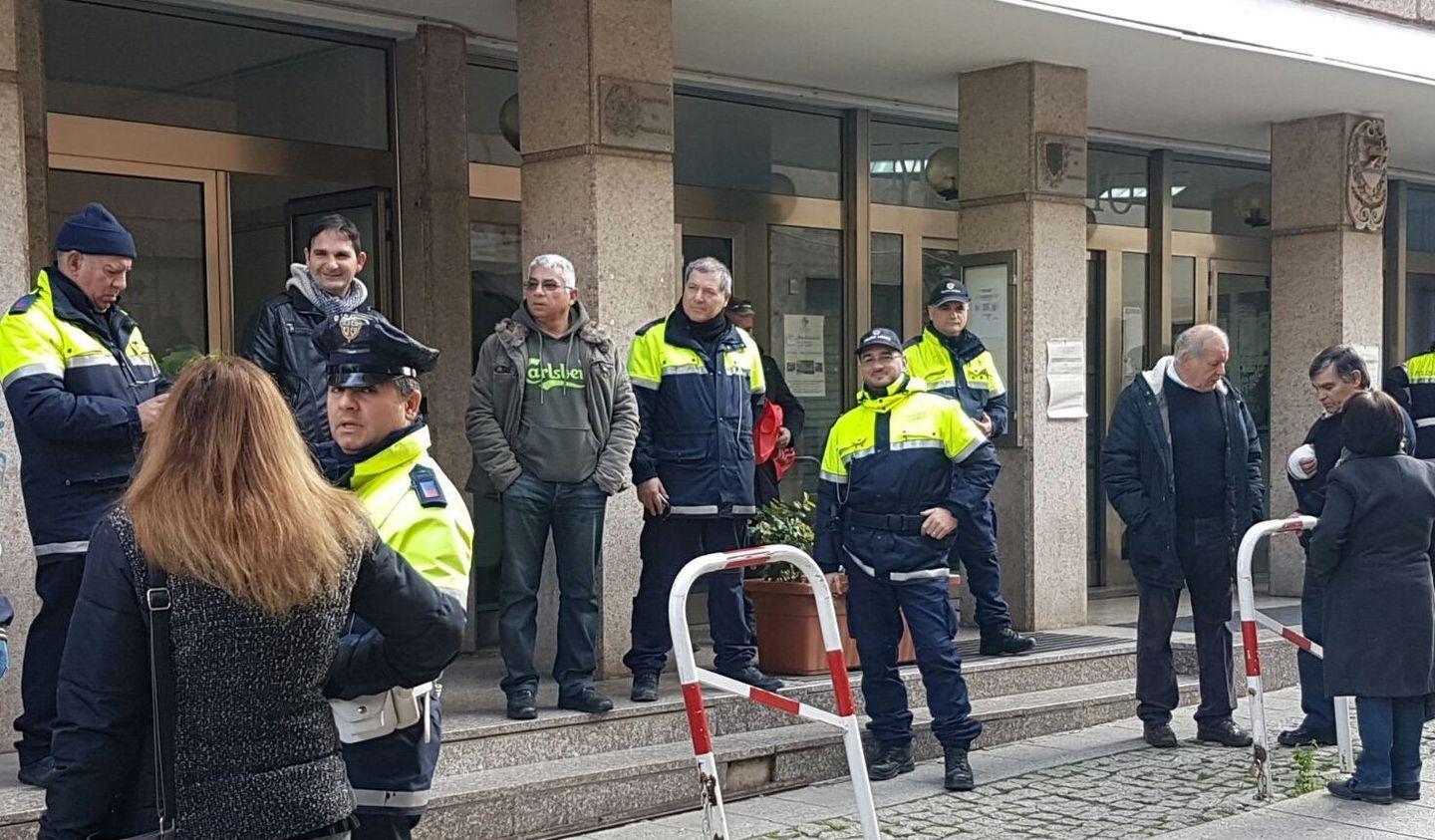 Vigili urbani a Siniscola nuove accuse alla giunta 