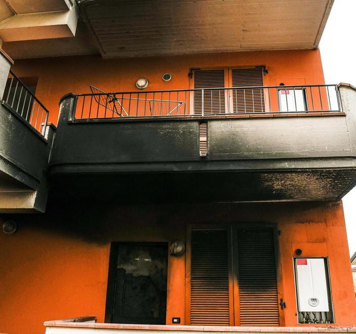 Si cercano i parenti in Brasile per darle una degna sepoltura 