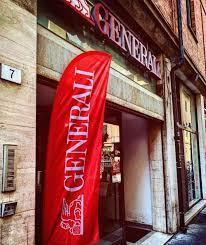 Agenti assicurativi per le Generali di Pisa