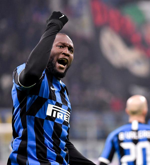 “Speedy” Lukaku gol in 21 secondi l’Inter in Coppa travolge il Cagliari 
