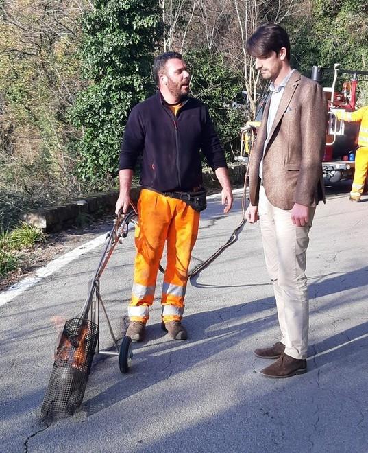 Per prevenire le buche ora si sigilla l’asfalto 
