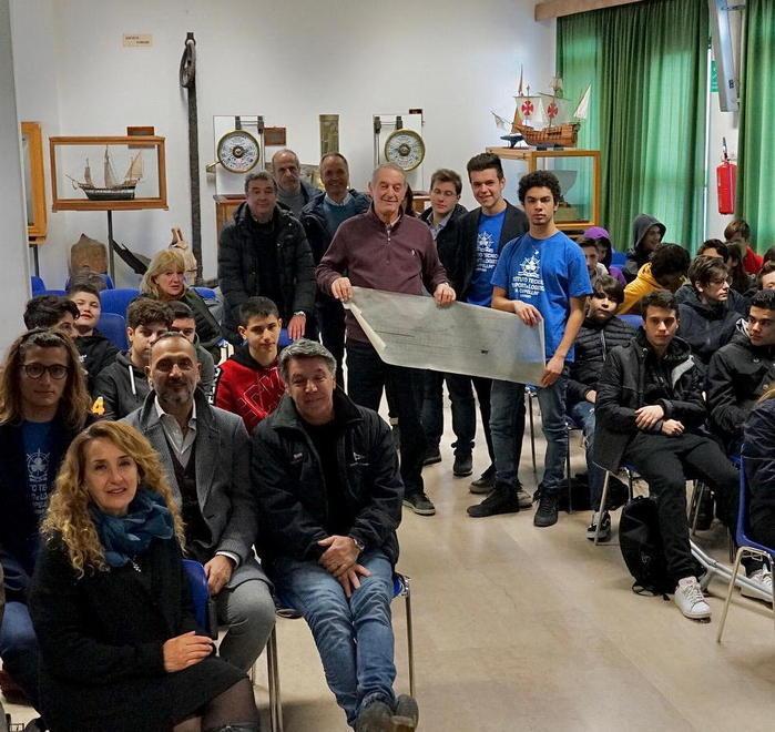 A scuola per imparare a costruire barche tra cantieri del futuro e tradizione livornese