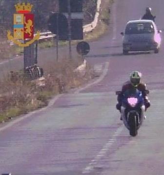 In moto a 210 l’ora sulla tangenziale dove il limite è 60 