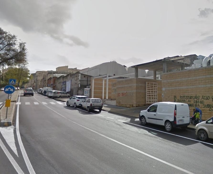 Asfalto, sei giorni di lavori in viale Umberto 