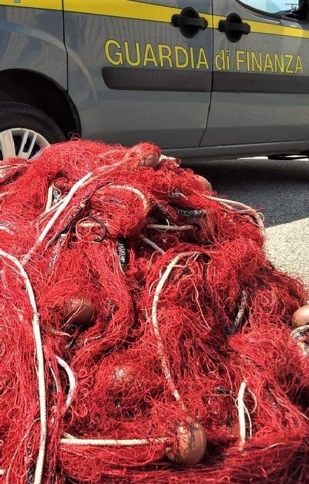 Inseguimento in mare: pescatore denunciato 