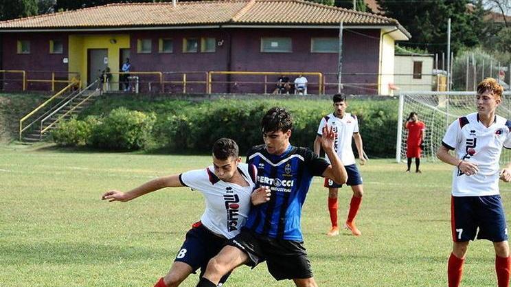 Solo 200 posti al Mandorlo: scatta la prevendita per il derby Cecina-Piombino