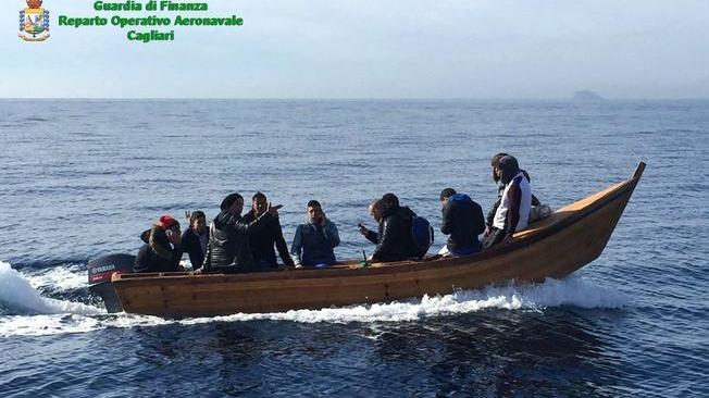 Migranti, in 61 sbarcano nel Sulcis