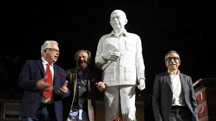 Lucio Barani ad Hammamet per ricordare Bettino Craxi