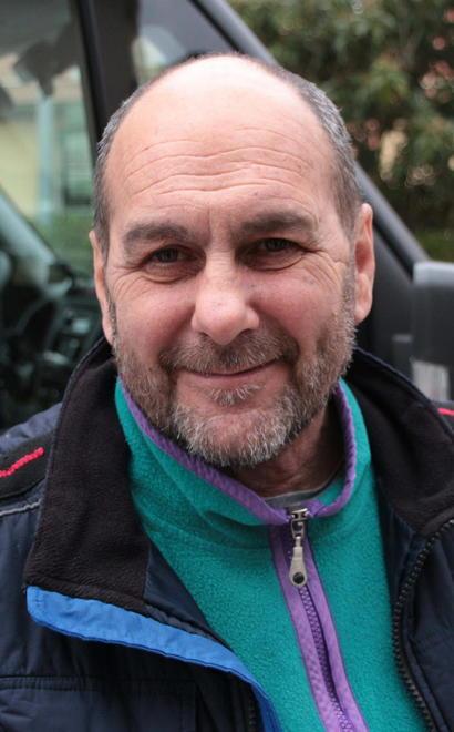 Periferia nel degrado «Via buia e pericolosa» 