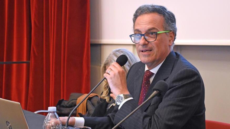 Tesi da premio in passerella cerimonia per tre neo dottori
