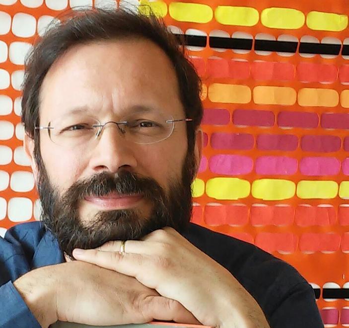 Oggi 500 studenti incontrano lo scrittore Gabriele Clima 