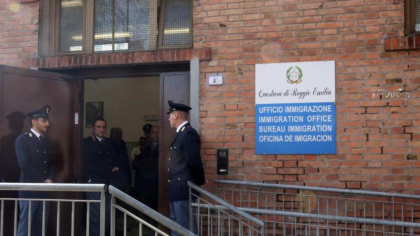 Nel 2019 più di ventimila permessi di soggiorno rilasciati dalla questura