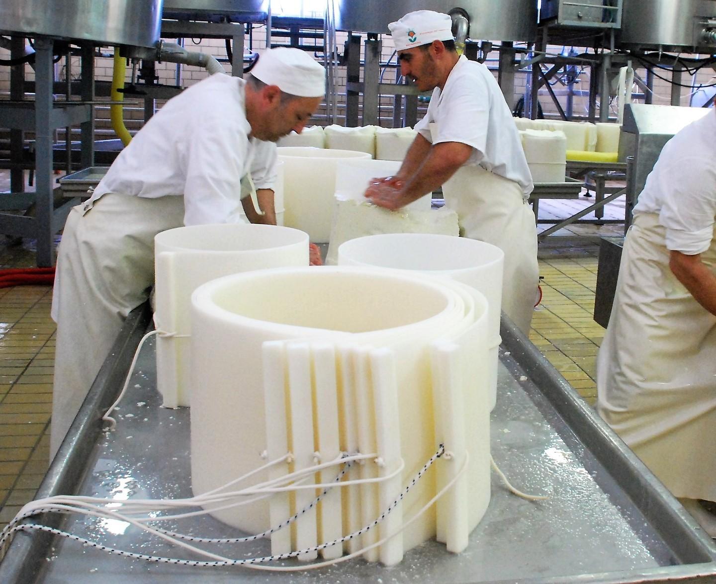 Internazionalizzazione, due bandi per le aziende 