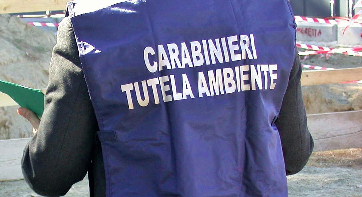 Traffico di rifiuti, perquisita un'azienda nel cagliaritano 