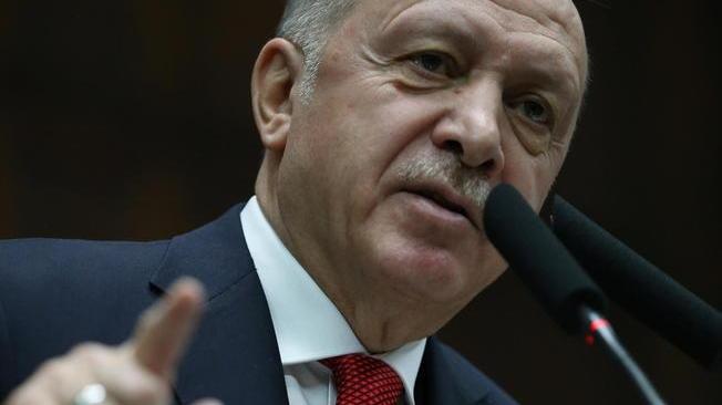 Siria: Erdogan, parlerò a Putin di Idlib