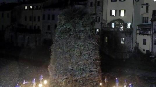 Tutto pronto oggi per il falò di S.Nicolò