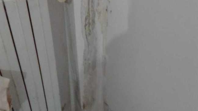 «La casa è inadeguata, per favore trovateci un’altra sistemazione»