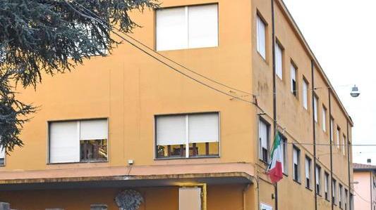 Interdetto per problemi statici l’ingresso principale dell’Einaudi