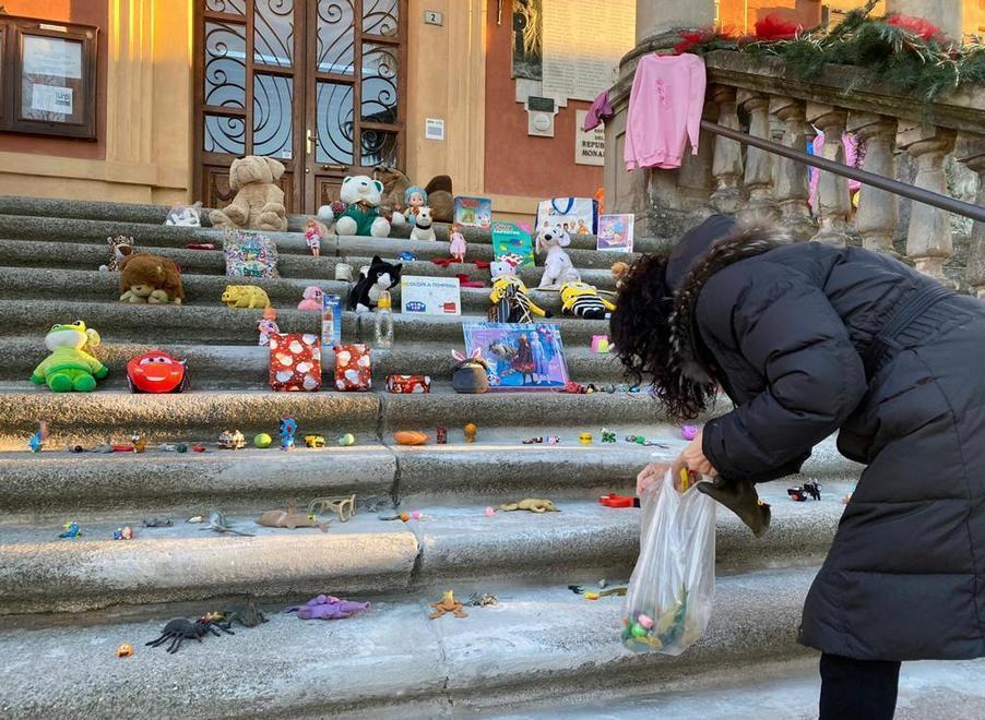 Sotto i riflettori da sette mesi Così la politica sacrifica Bibbiano 