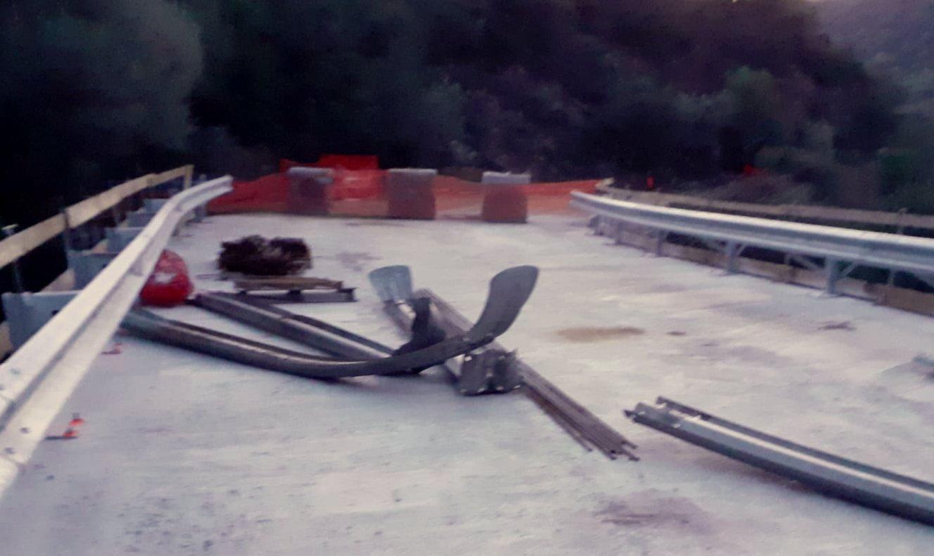 Strada chiusa, gravi disagi a Brunella 