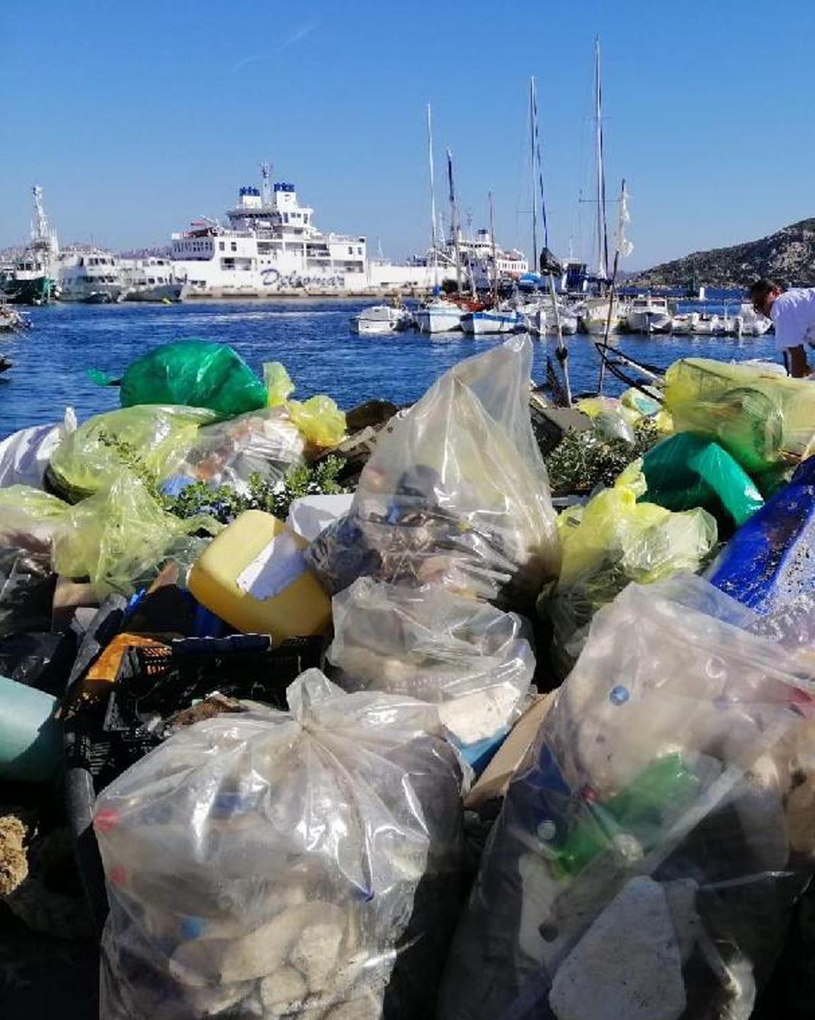 Nuova operazione di pulizia dei fondali da parte dei volontari