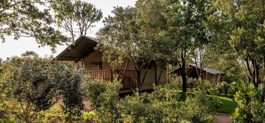 Tenuta Poggiorosso, imputati tutti assolti. C’è il dissequestro delle tende glamping 