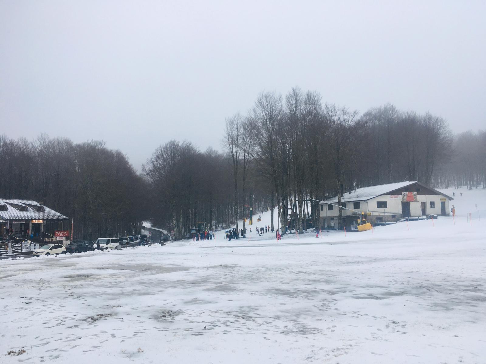 Le Macinaie imbiancate dalla neve caduta nella notte tra il 17 e il 18 gennaio 2020