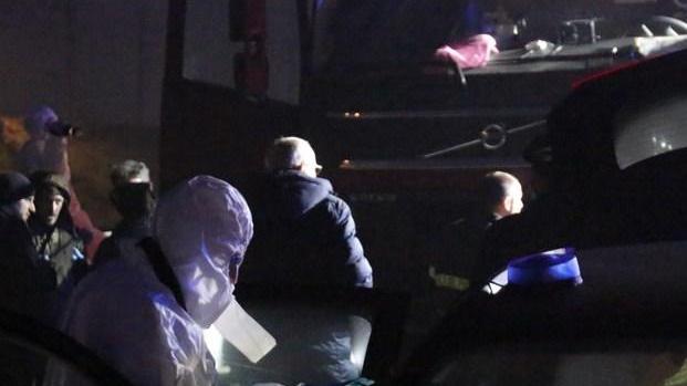Cadavere seminudo, l’ipotesi è un malore ma resta il mistero