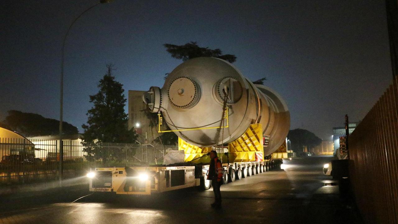 Un trasporto eccezionale (foto d'archivio)