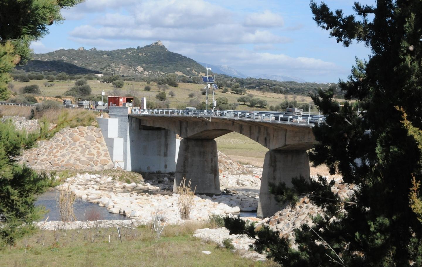 Dissequestrato il ponte: Oloè riapre al traffico 