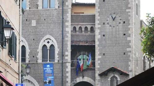 Stretta del Comune sui tributi locali: niente concessioni a chi non paga