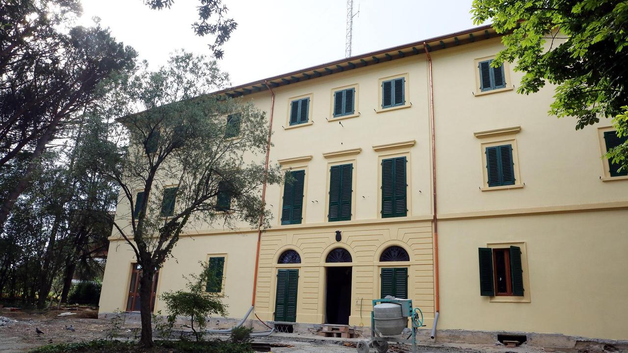 L’ingresso del nuovo Commissariato di Polizia di viale Adua (foto Nucci)