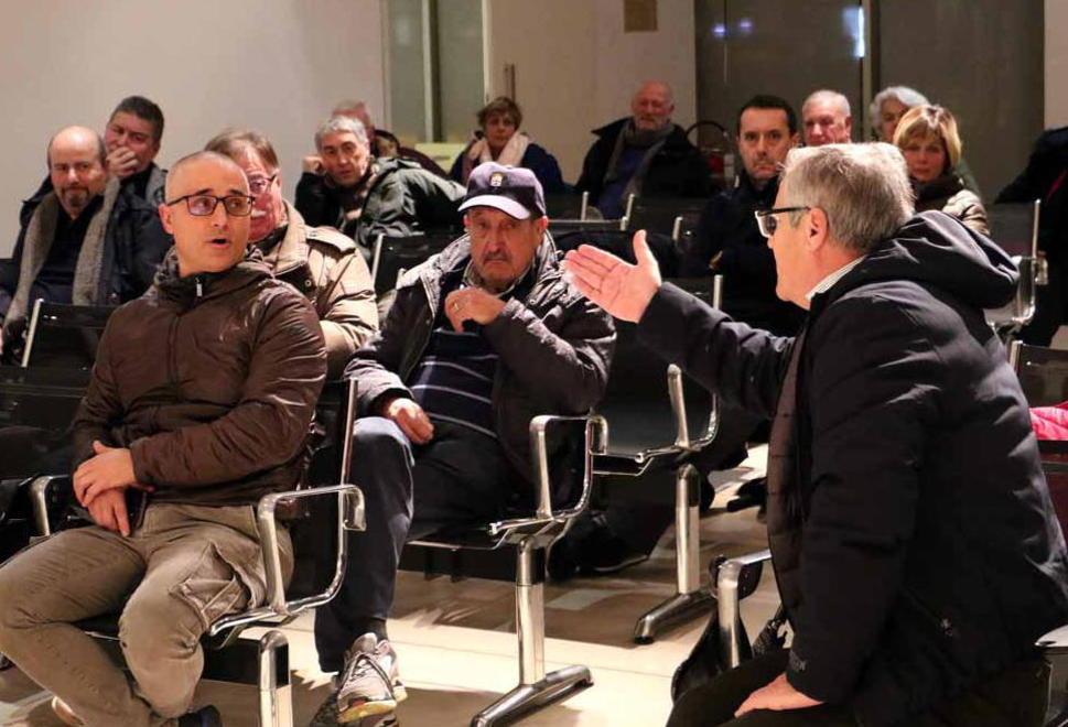 «Se farete pagare il parcheggio il commercio qui andrà in crisi» 