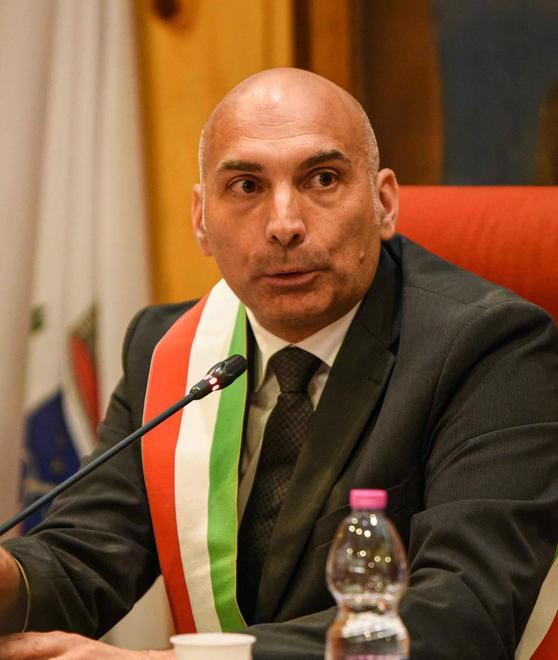 Rotatoria al posto dei semafori sui viali della circonvallazione 