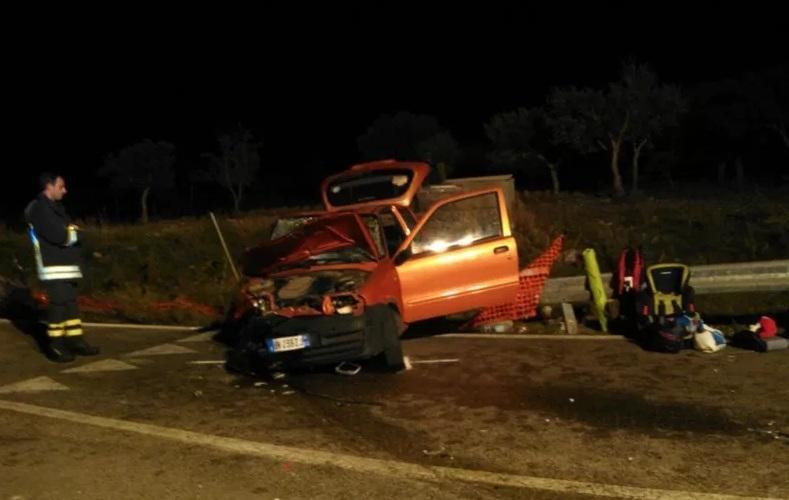 Fuori strada col figlio sulla Uri-Alghero, mamma a processo 