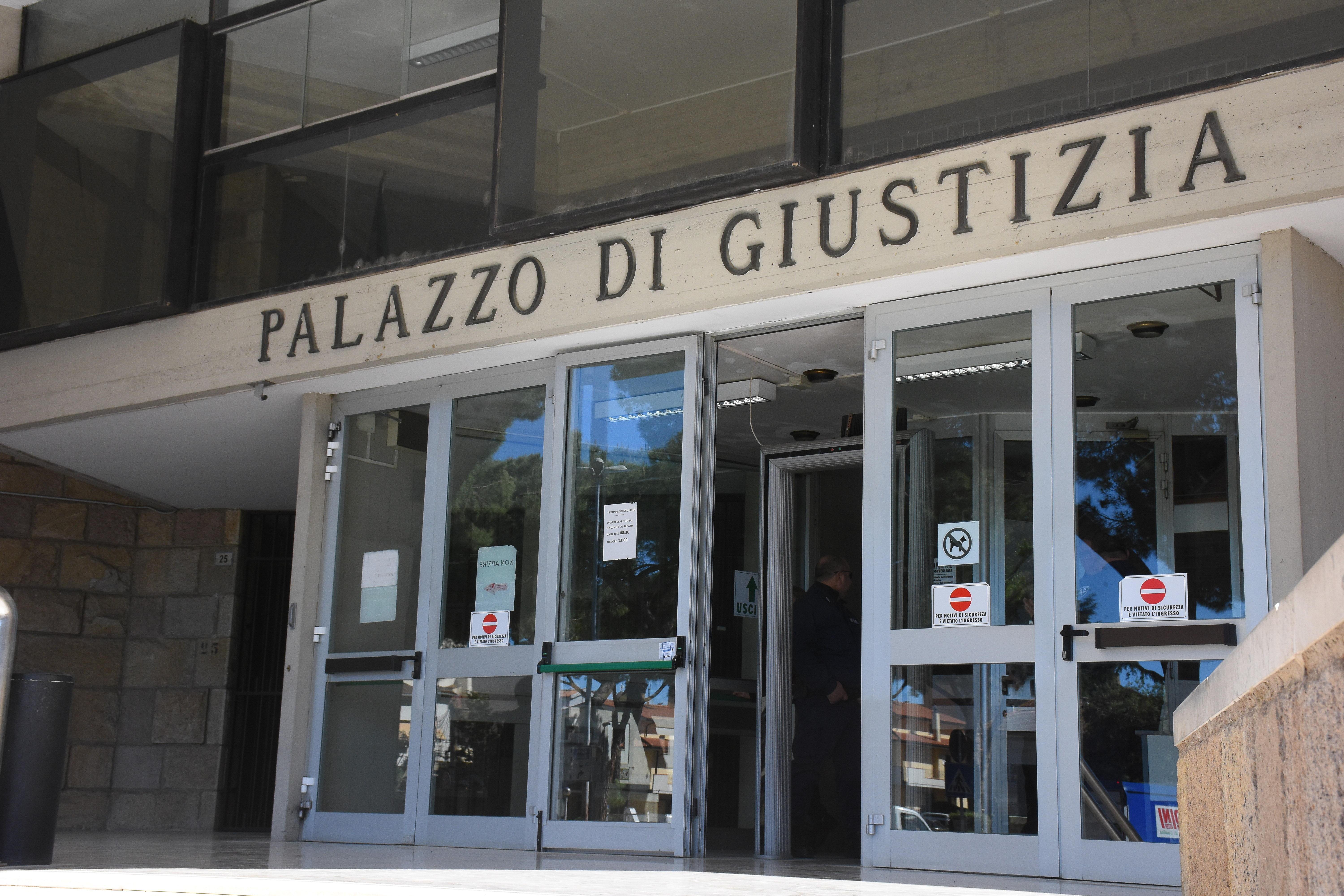Il racconto choc di una bimba di 11 anni: «Molestata dallo zio» 