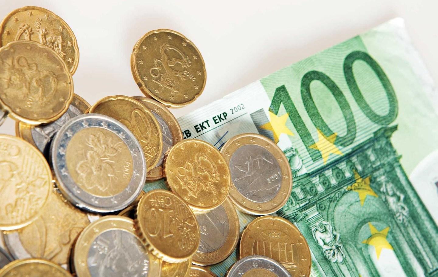 Oristano, nei bar un predatore seriale di mance e offerte 