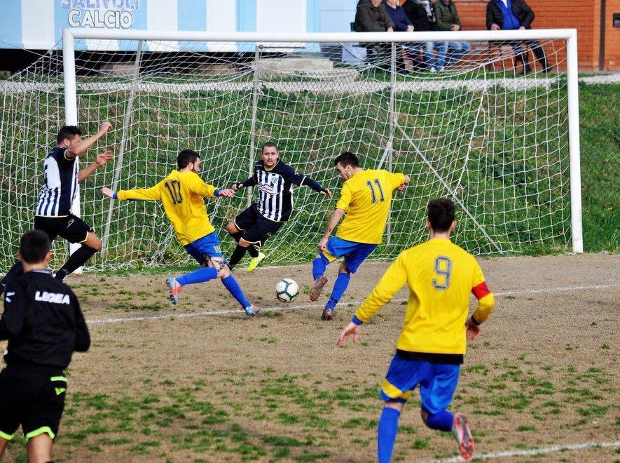Il Salivoli fa l’impresa con il forte Rosignano e torna a sperare 