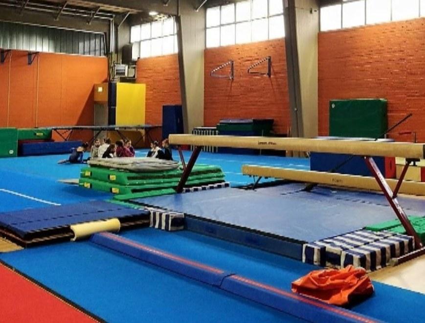 Palestra non adatta alle gare: «Costretti a continue trasferte» 