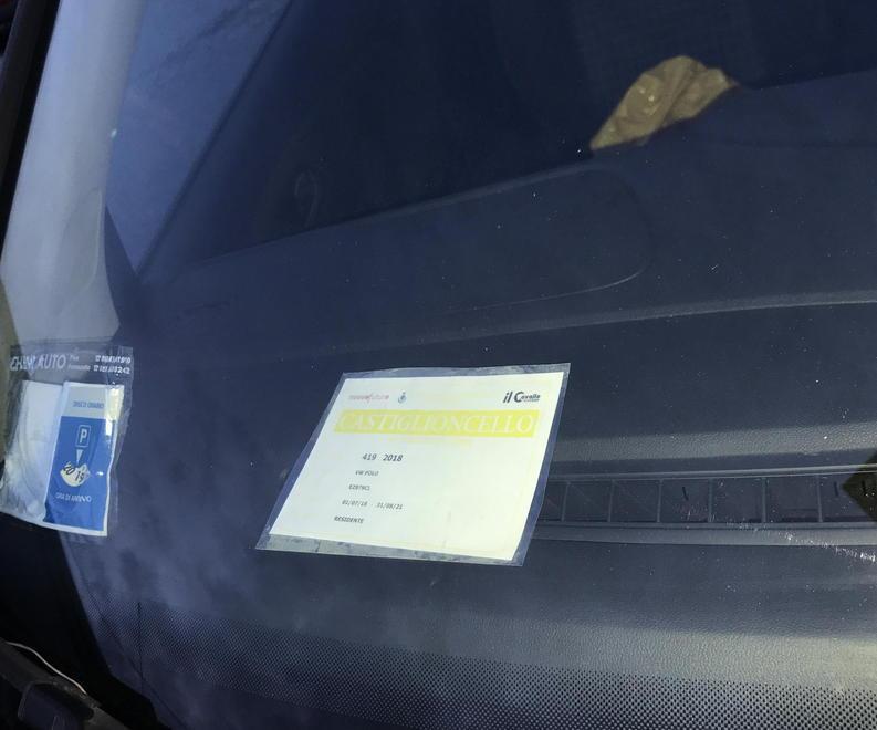 Con un solo permesso a famiglia mille pass in meno ai residenti di Castiglioncello