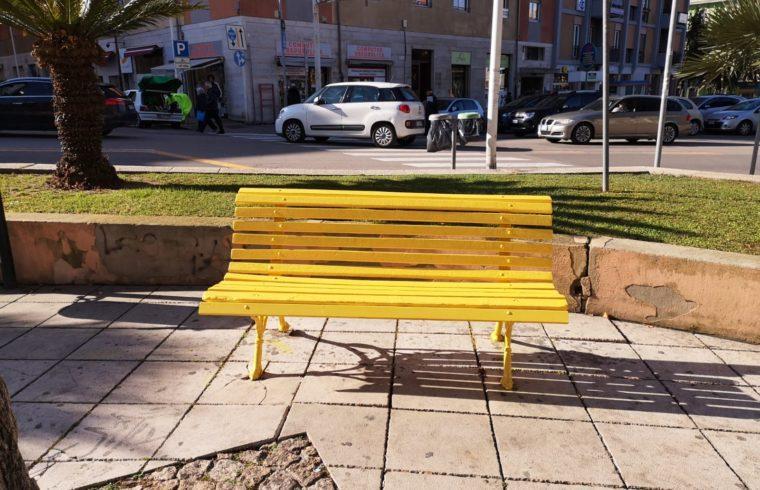 Una panchina gialla in memoria di Giulio Regeni