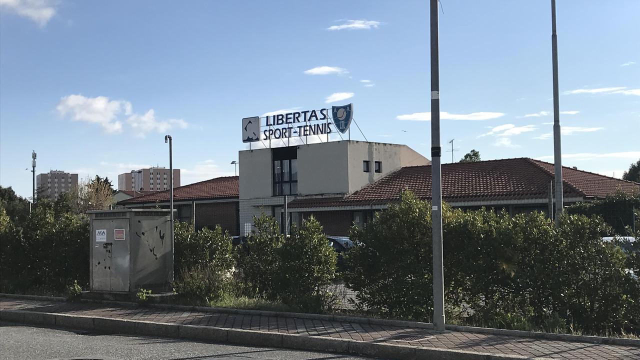 La sede del circolo tennistico Libertas (foto d'archivio)