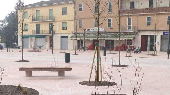 La piazza è alle rifiniture Attesa per il monumento