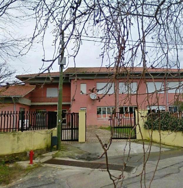 Scuole al freddo e polemiche il sindaco: «Basta coprirsi bene» 