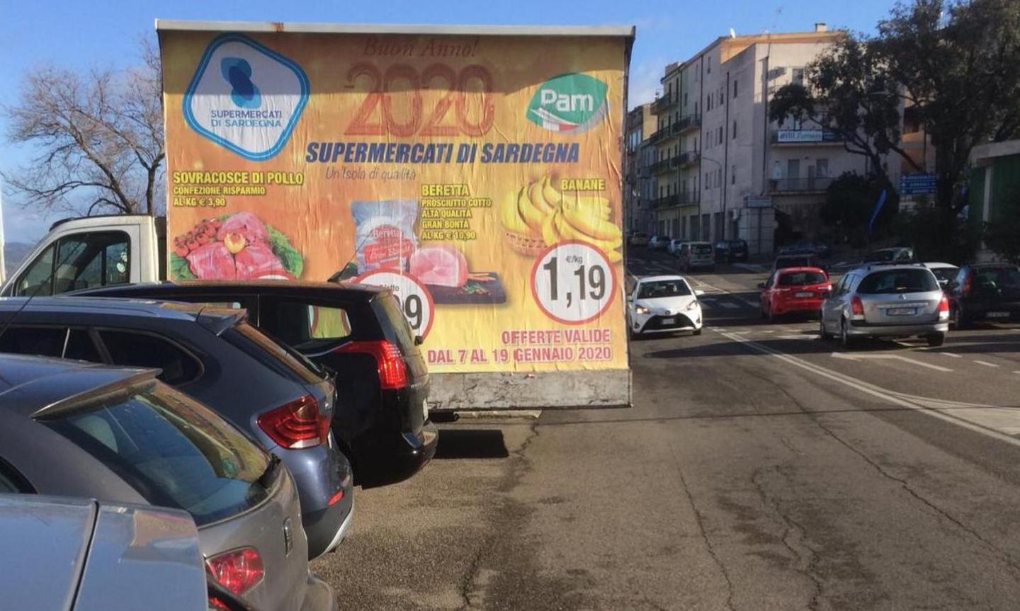 Camion vela e pericoli per il traffico